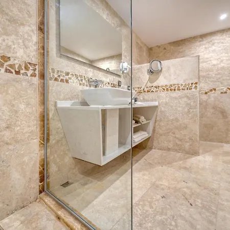 Hotell Peninsula Gardens (adults Only)