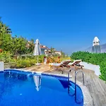 ホテル Peninsula Gardens (adults Only) *