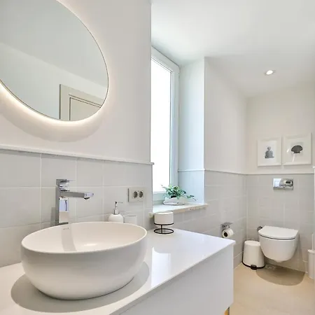 Peninsula Gardens (adults Only) *