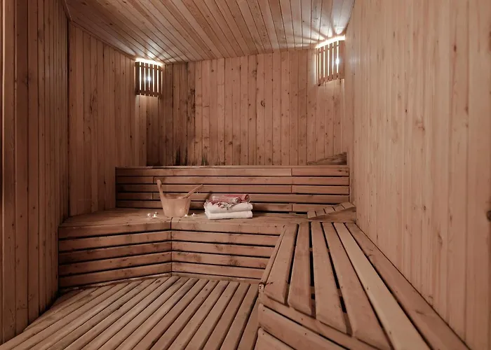 Peninsula Gardens (adults Only) *